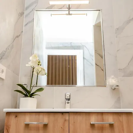 Vivimi - Bligny Luxury House Апартаменты *